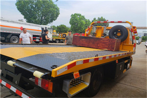 硚口附近拖车电话号码服务